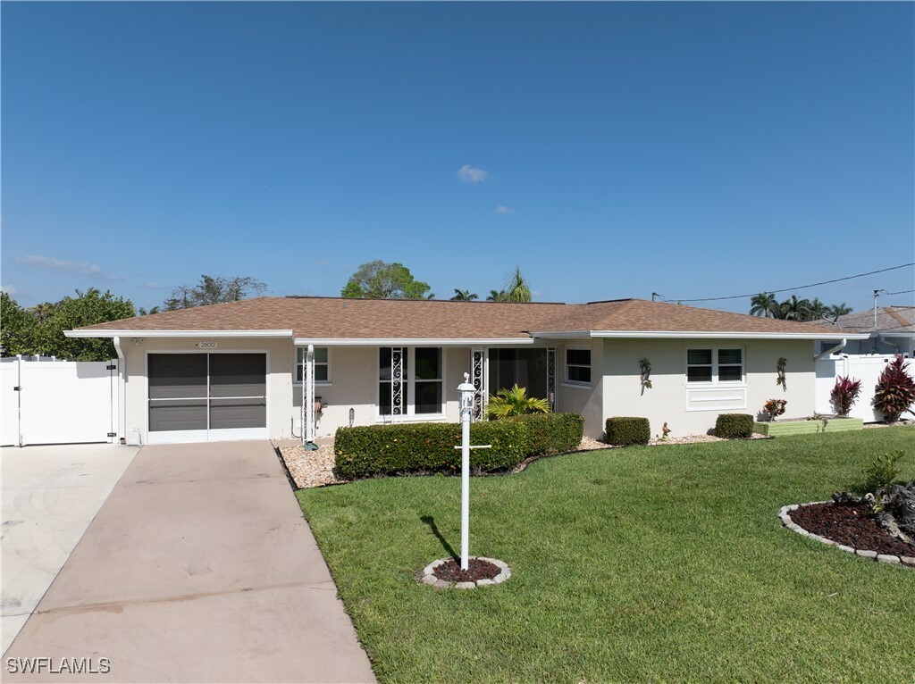 Property Photo:  2832 SE 18th Avenue  FL 33904 