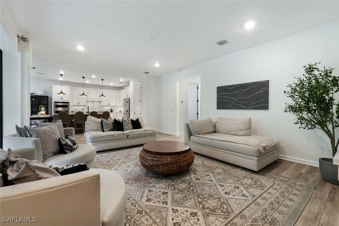 Property Photo: 10427 Ventana Lane FL 34120