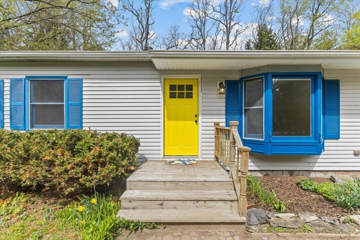 Property Photo: 925 Bay Road VT 05446