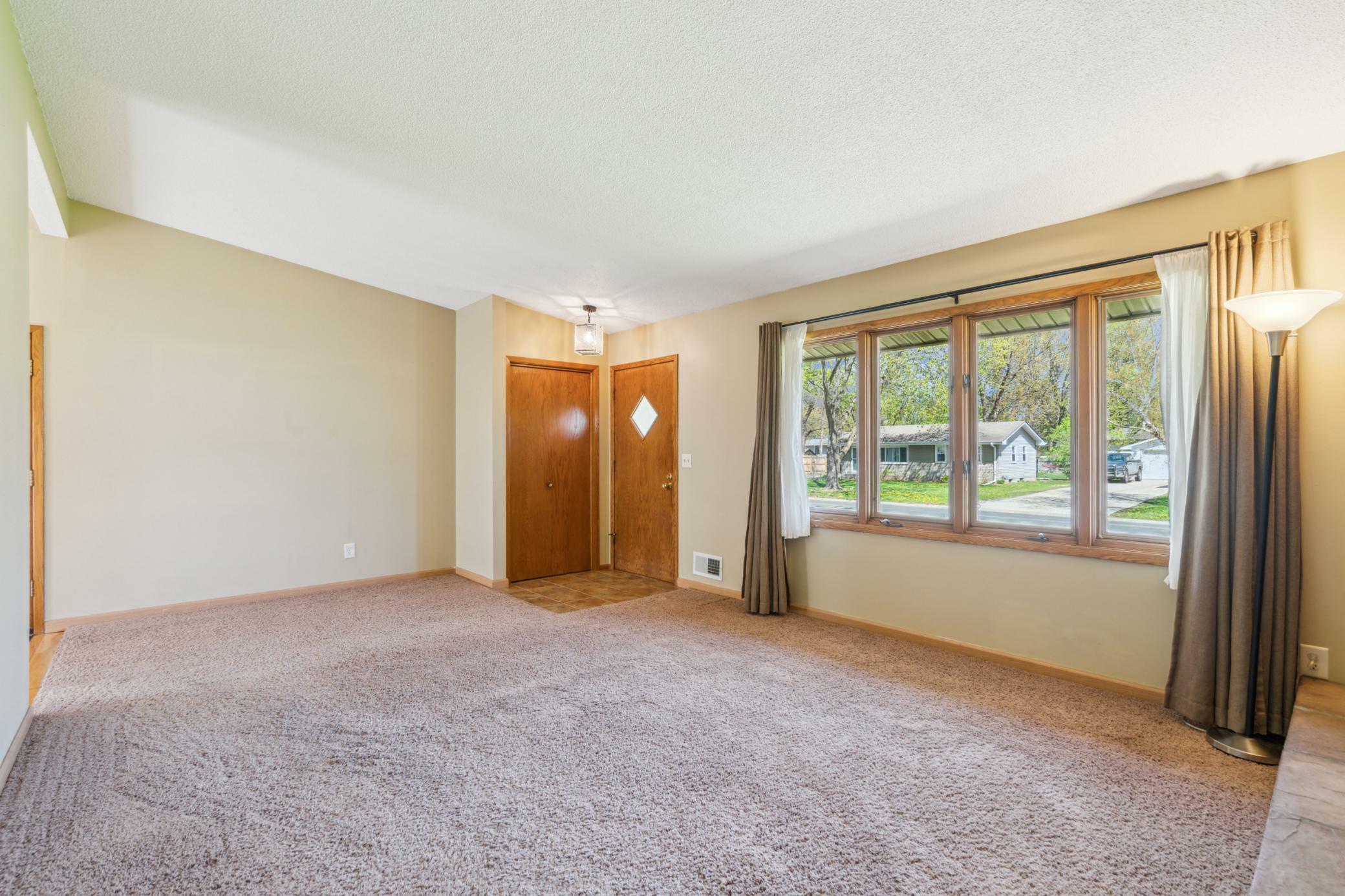 Property Photo: 7801 45 1/2 Avenue N MN 55428