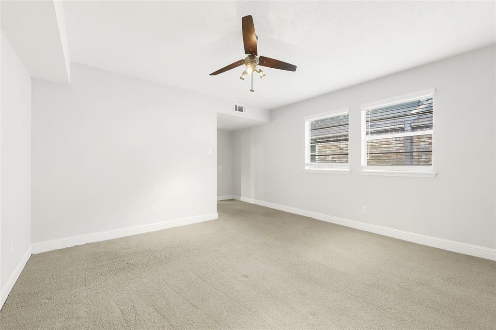 Property Photo: 5003 Skillman Street 210 TX 75206