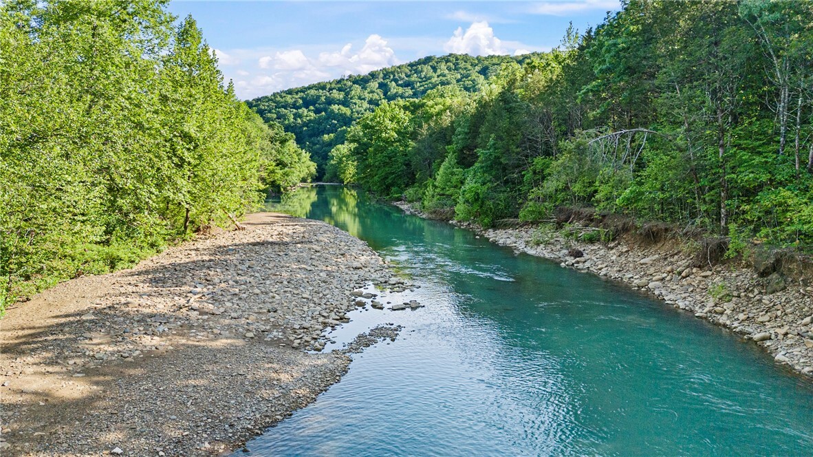 Property Photo: 5176 County Road 5099 AR 72752