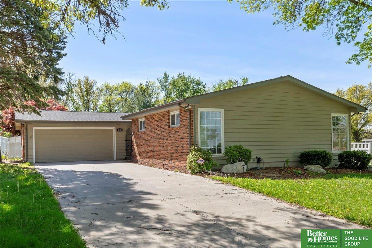 Property Photo: 4815 N 113 Street NE 68164-0000
