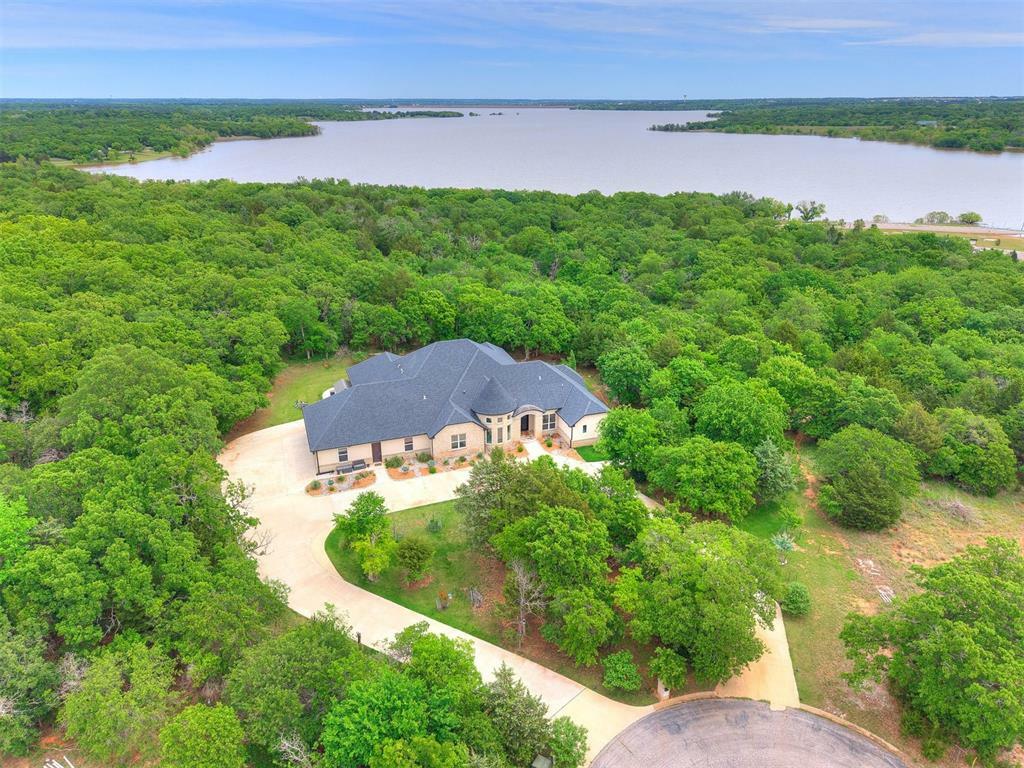 Property Photo: 6209 Lakewood Ridge Road OK 73013
