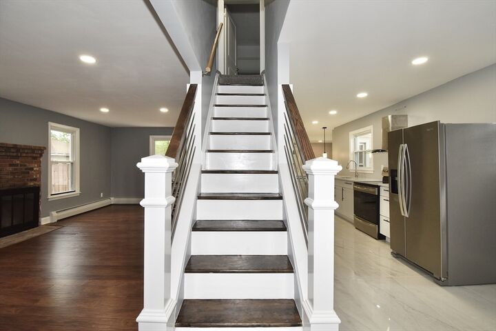 Property Photo:  25 Pineywood Ave  MA 01095 