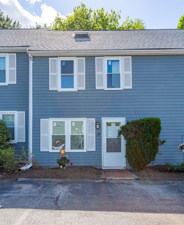 Property Photo:  22 Frenier Ave 9  MA 02703
