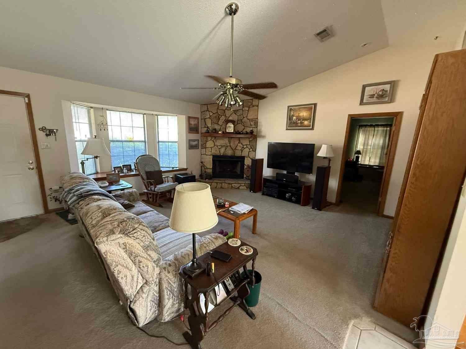 Property Photo: 8367 Verdura St FL 32566