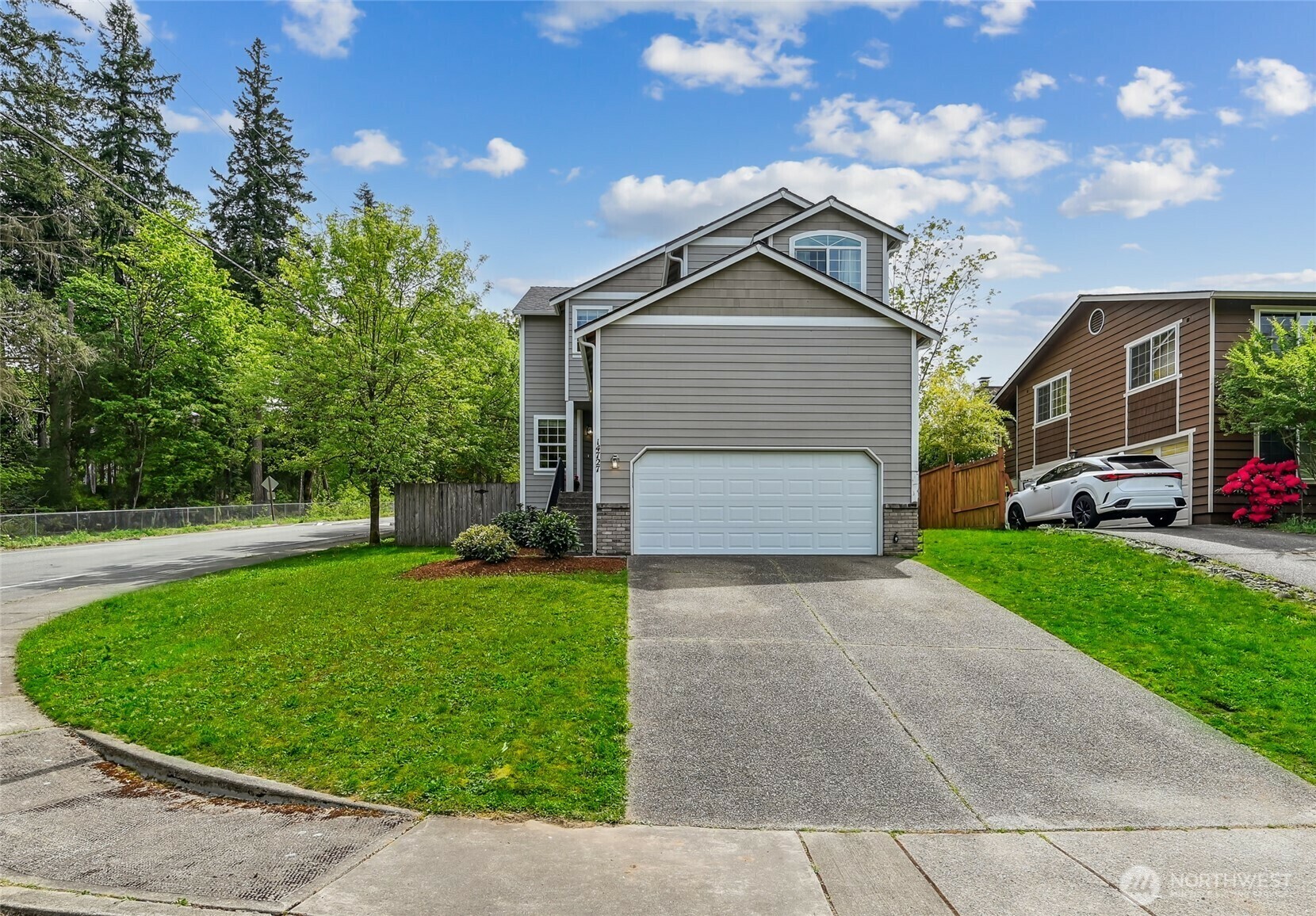 Property Photo: 14727 SE 188th Way WA 98058
