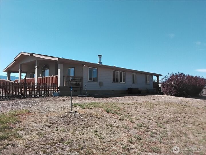 Property Photo: 32 Valley View Drive WA 98855
