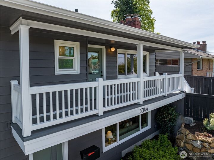 Property Photo:  5044  44th Avenue S  WA 98118 