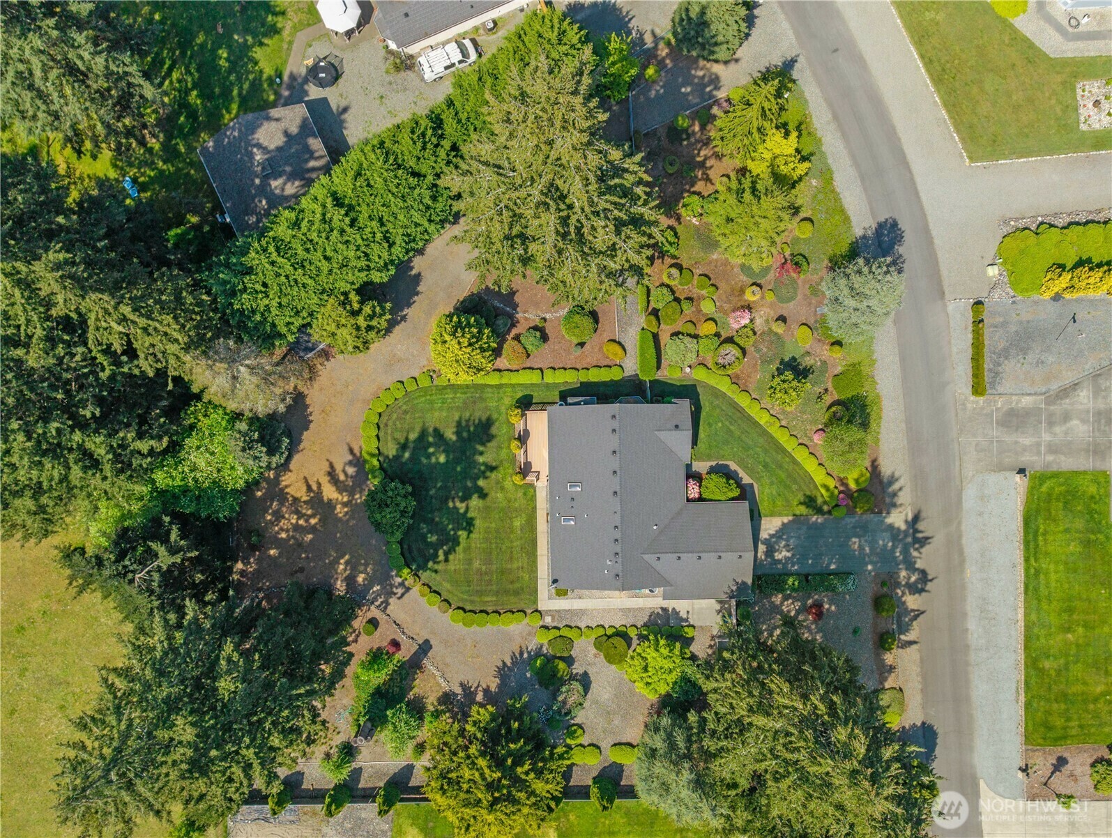 Property Photo: 26416 41st Avenue E WA 98387