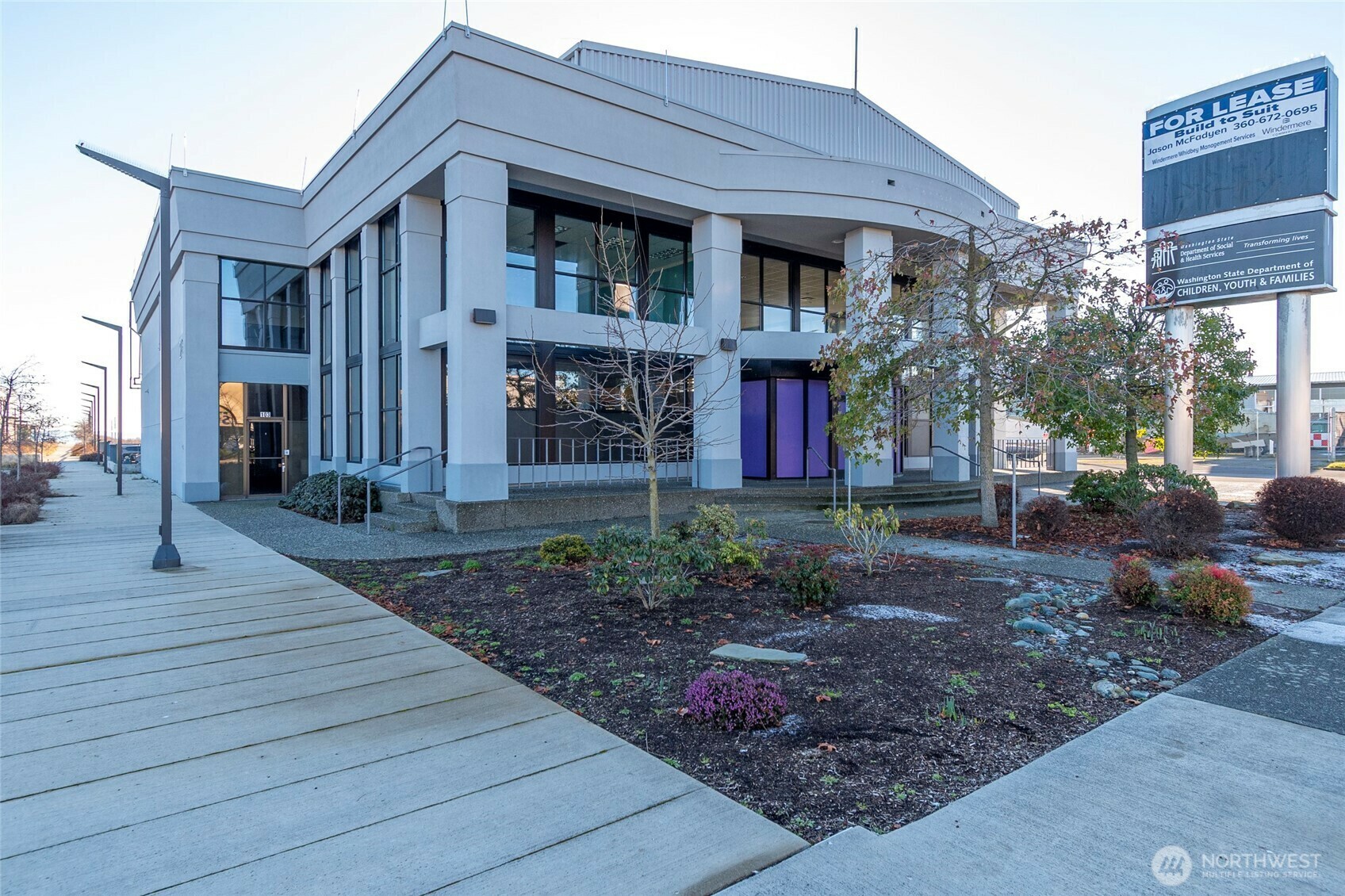 Property Photo: 275 SE Pioneer Way 103 WA 98277