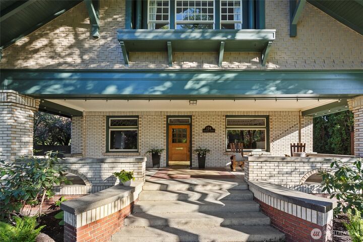 Property Photo: 124 Whitman Street WA 99362