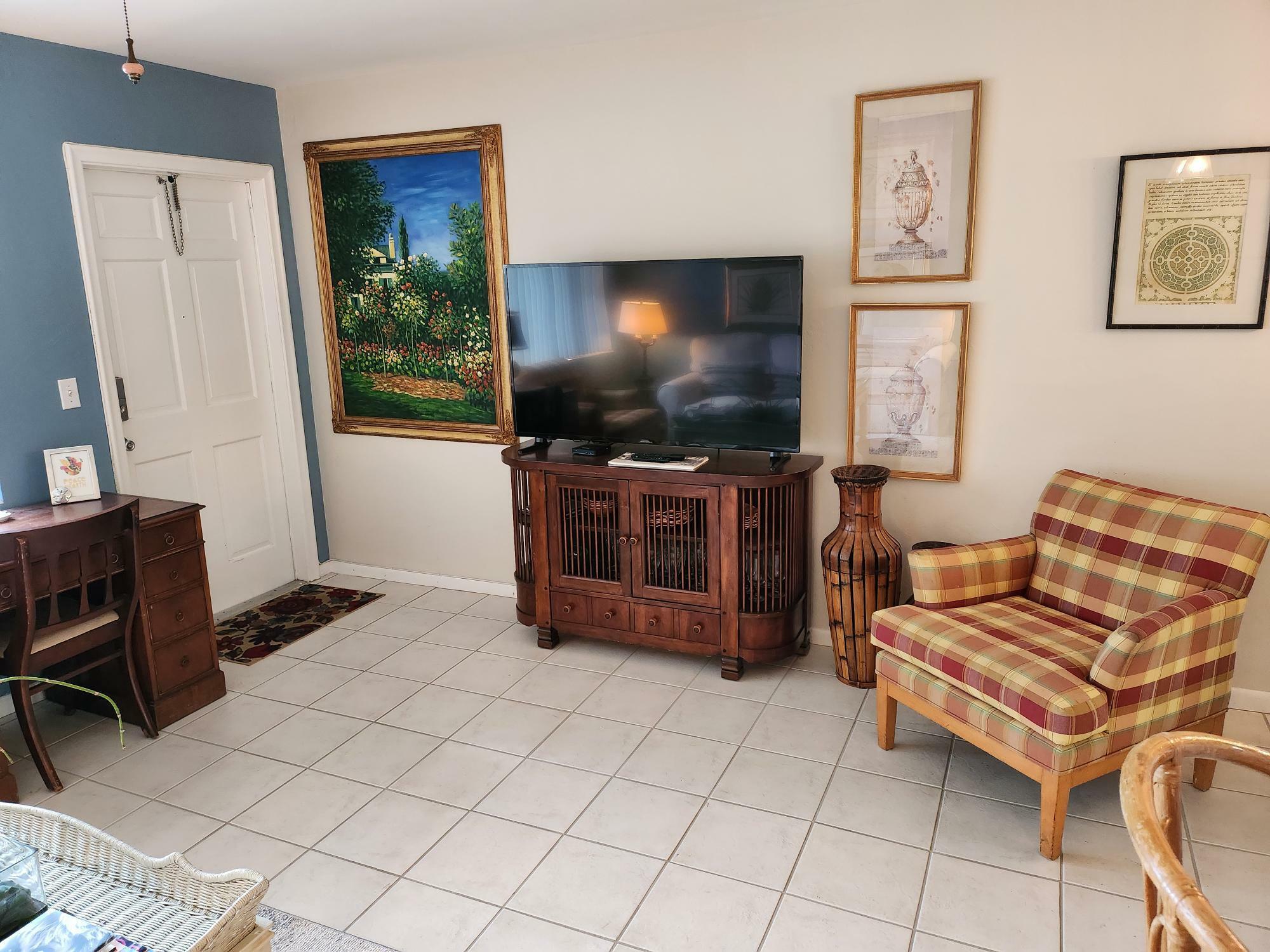 Property Photo: 3120 Cynthia Lane 110 FL 33461