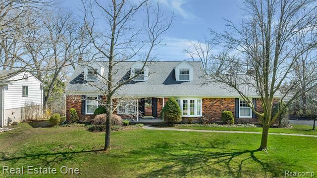 Property Photo: 26254 Kiltartan Street MI 48334