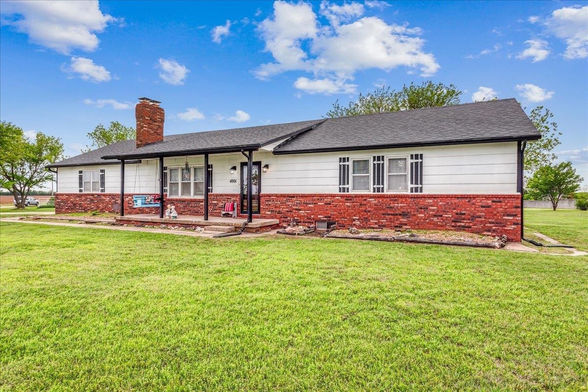 Property Photo: 4001 S Tyler Rd KS 67215