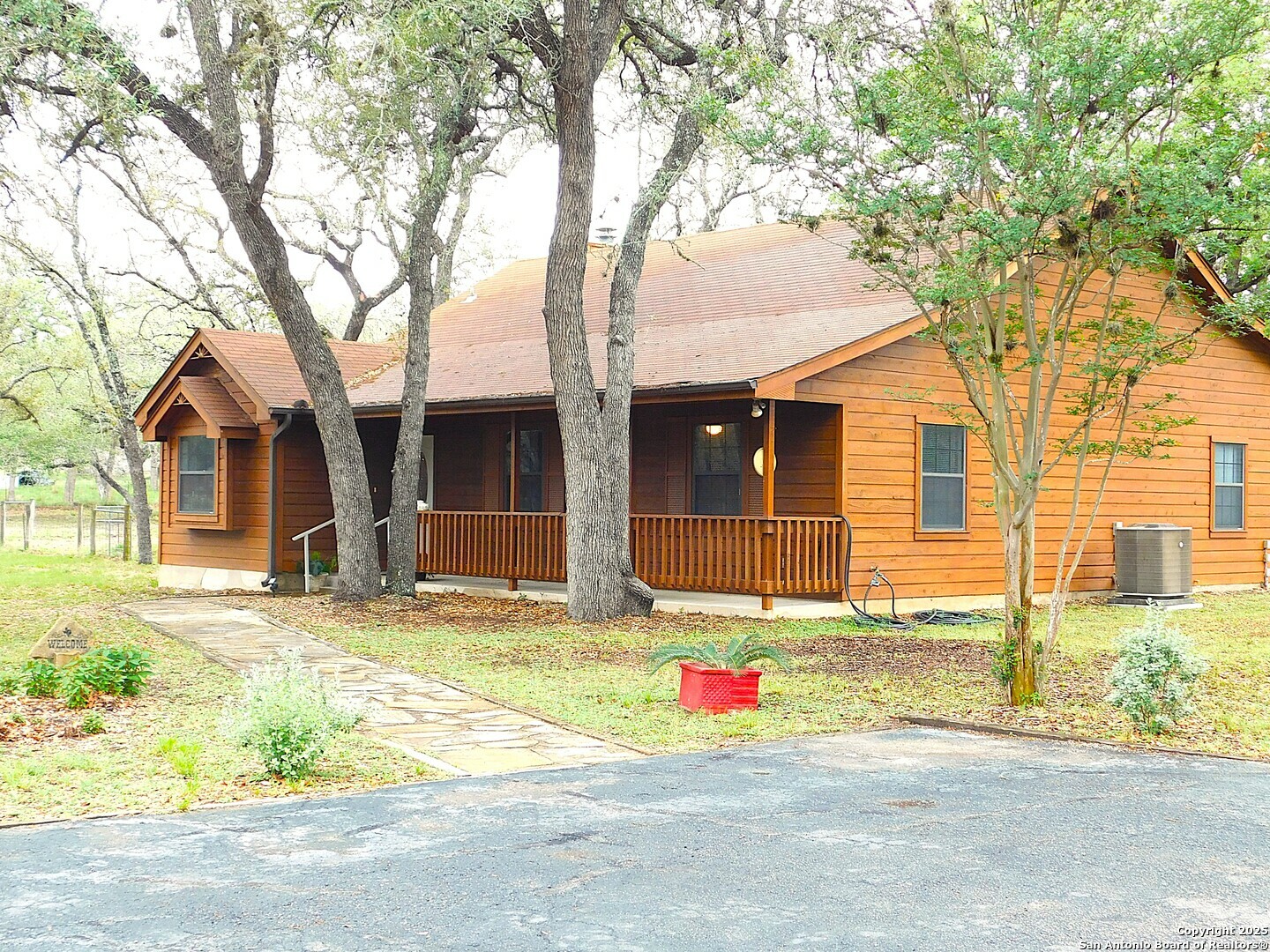Property Photo: 525 Cherry Ridge TX 78114