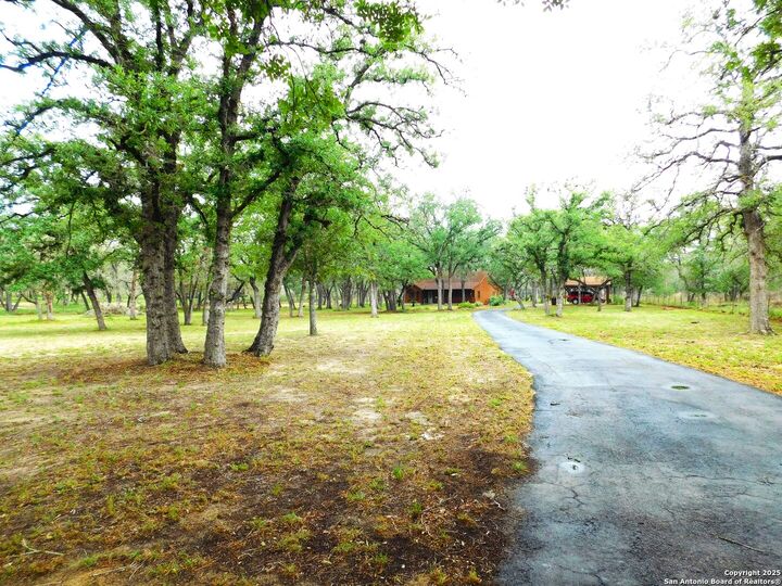Property Photo: 525 Cherry Ridge TX 78114