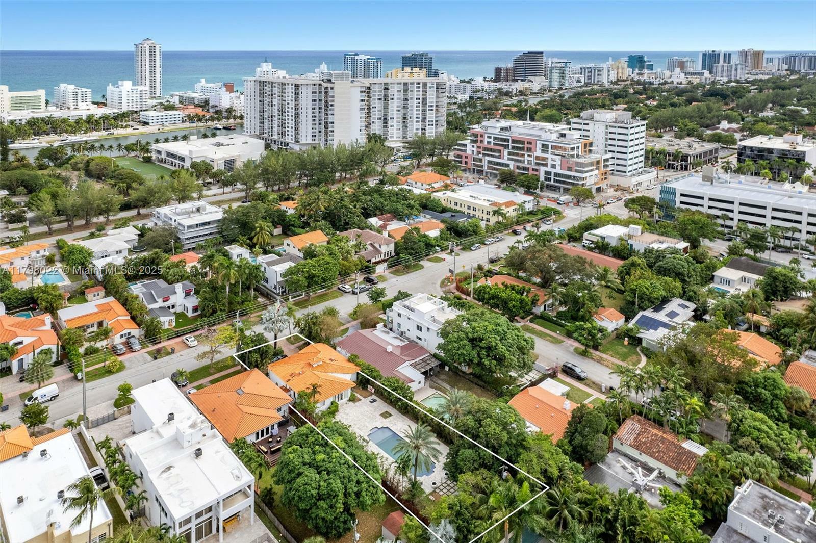 Property Photo: 4316 Sheridan Ave FL 33140