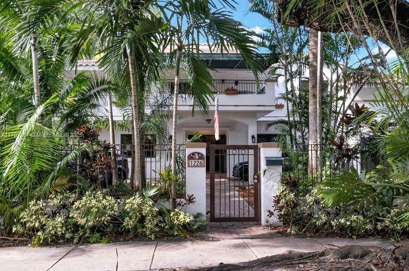 Property Photo: 1226 Cordova Street FL 33134