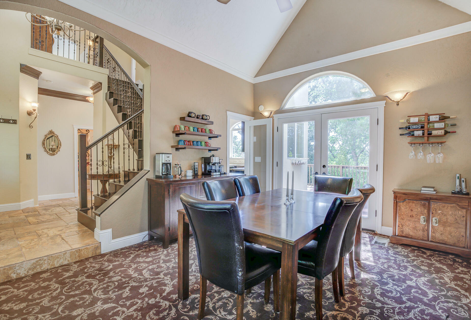 Property Photo: 5146 Surrey Drive CA 96002