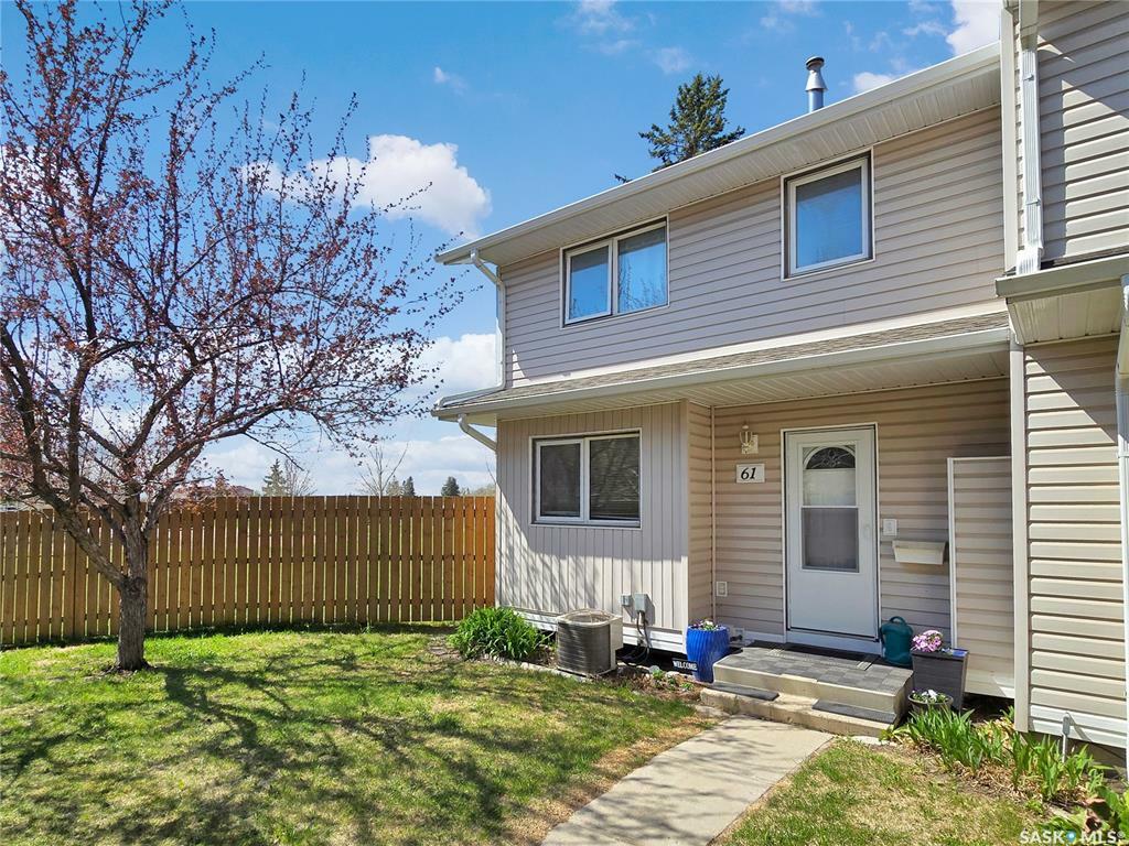 Property Photo: 330 Haight Crescent 61 SK S7H 4V9