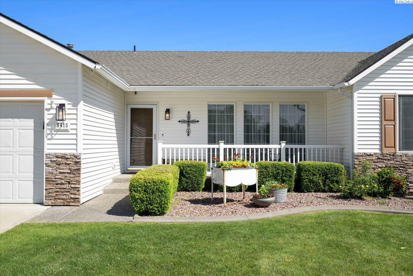 Property Photo: 8415 Queensbury Dr WA 99301