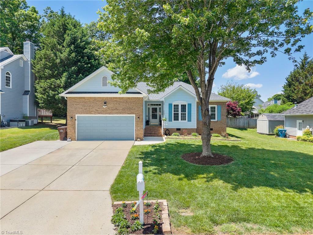Property Photo: 2702 Stonewick Court NC 27282
