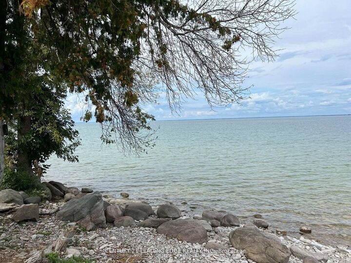 Property Photo: 40586B Shore Rd Allowance Road ON L0K 1A0