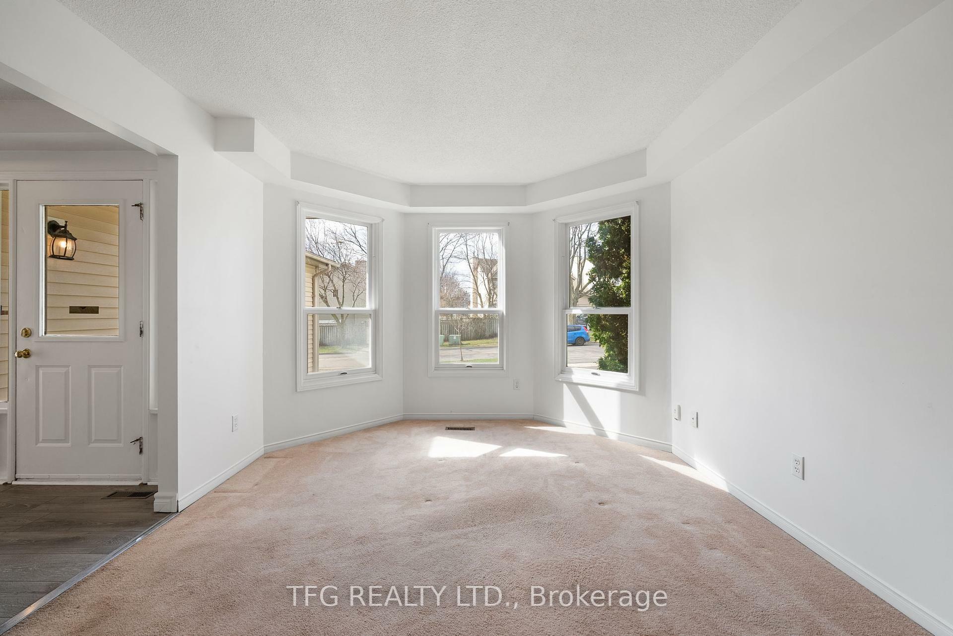 Photo de la propriété: 1069 Ripley Crescent ON L1K 2E6