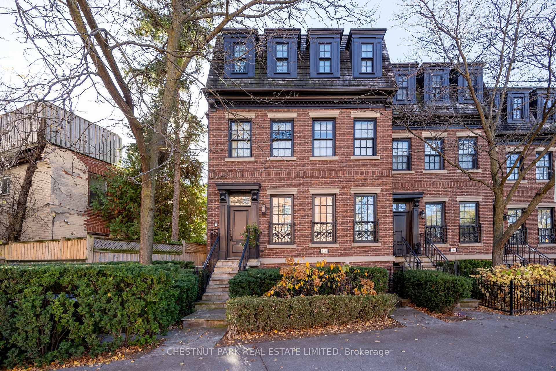 Property Photo: 117 Davenport Road ON M5R 1H8