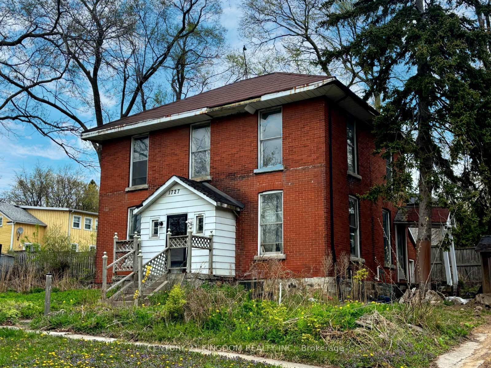 Property Photo:  1727 Dunchurch Street  ON L1V 1T9 