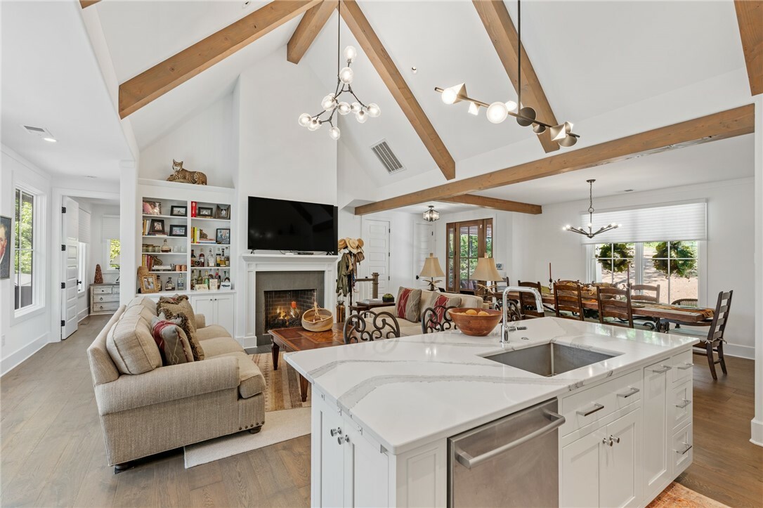 Property Photo: 113 Settlement Village Drive SC 29685