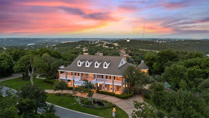 12 Hedge Lane  Austin TX 78746 photo