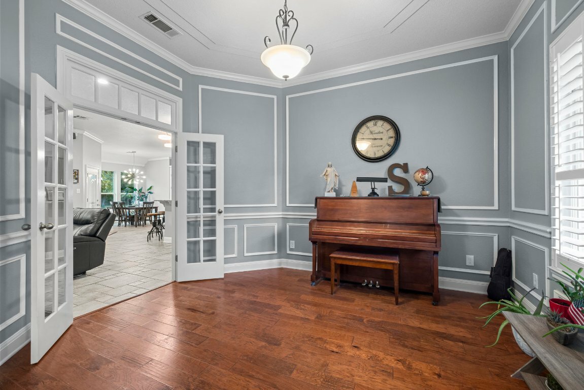 Property Photo: 408 Ow Lowrey TX 76571