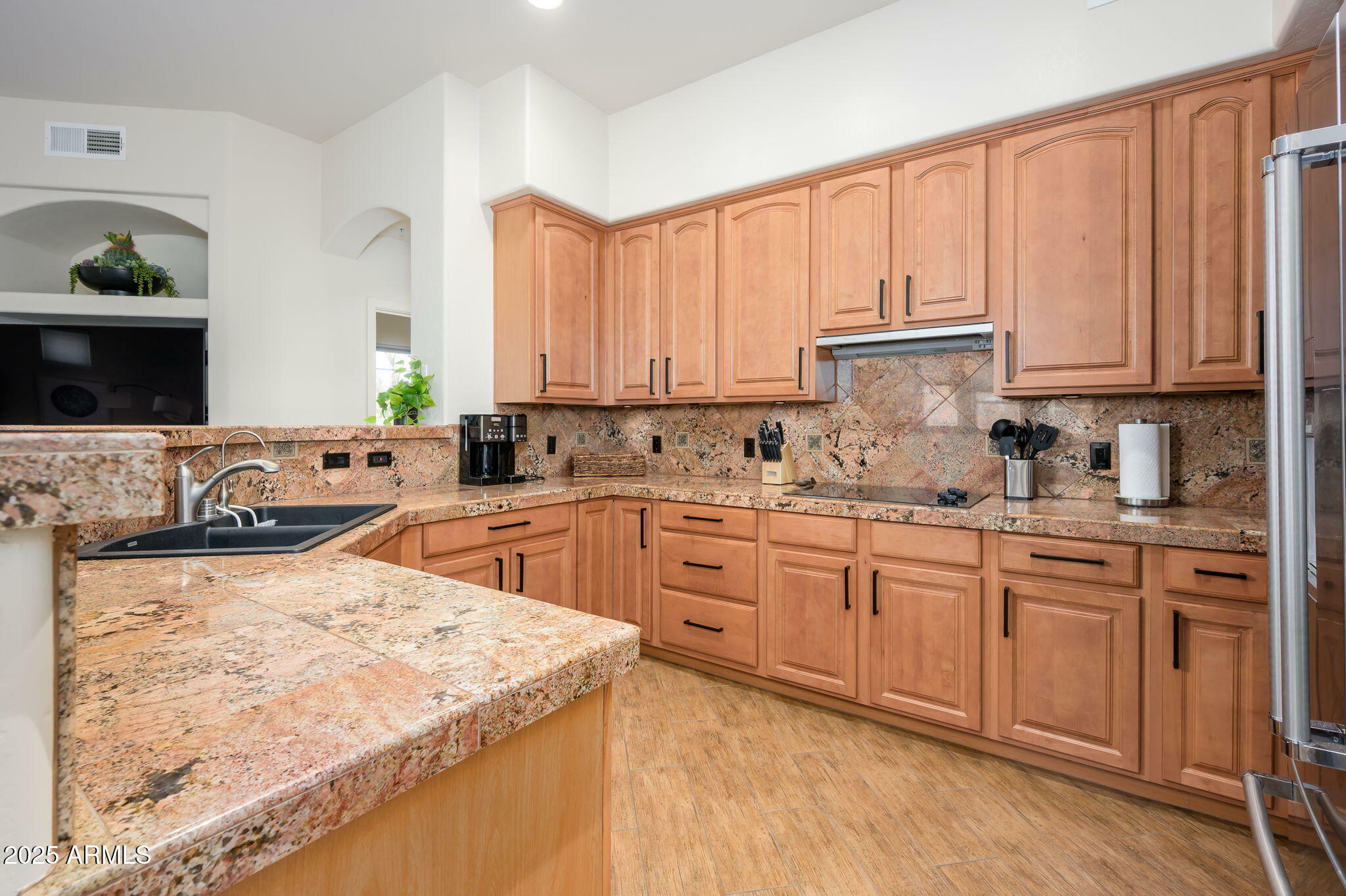Property Photo: 11000 N 77th Place 2042 AZ 85260