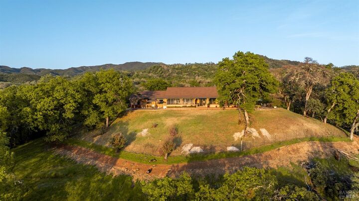 Property Photo:  2389 Twining Road  CA 95481 