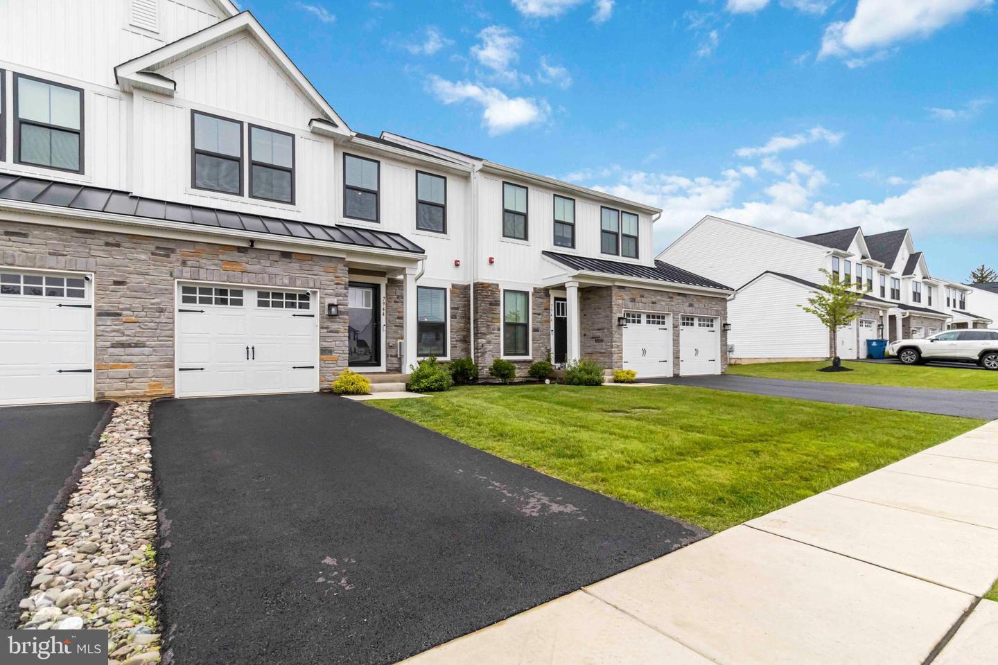 Property Photo: 7944 Milltown Circle PA 19012