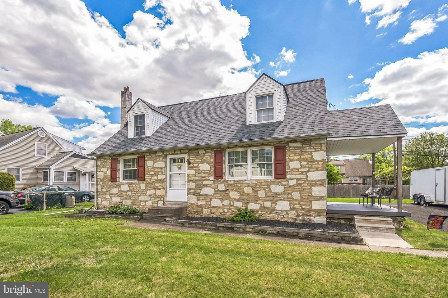 Property Photo: 3187 Philmont Avenue PA 19006