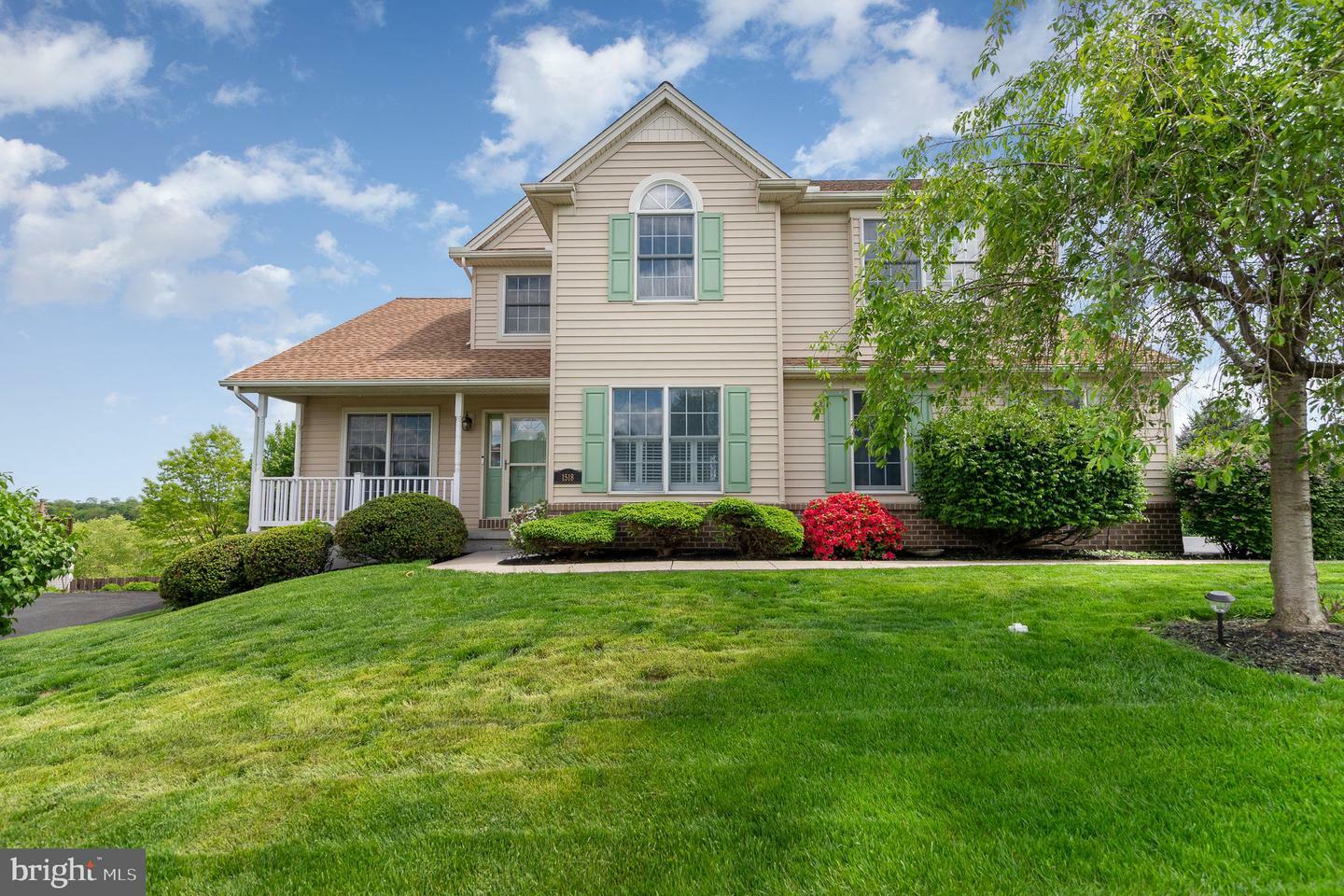 Property Photo: 1518 Inverness Drive PA 17050