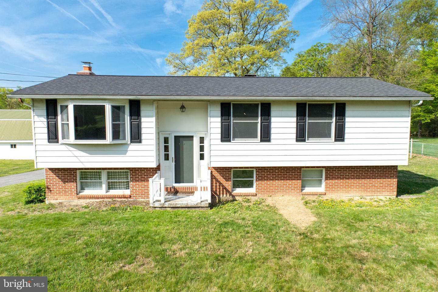 Property Photo: 463 Font Road PA 19335