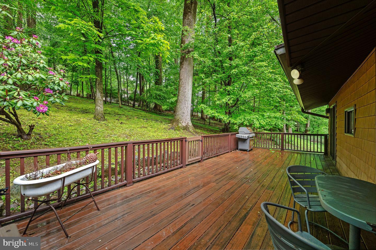 Property Photo: 813 Old State Road PA 19312