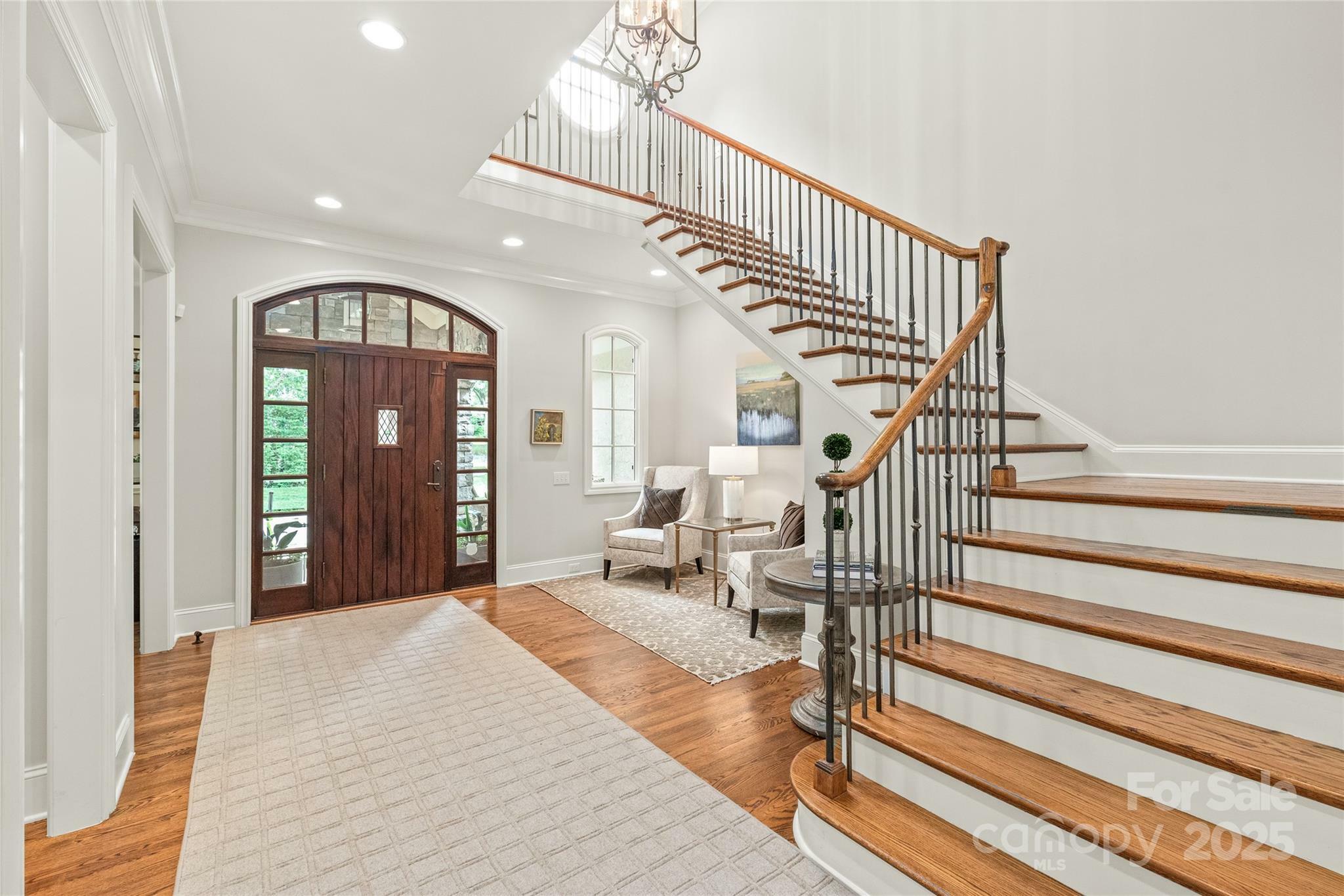 Property Photo:  6831 Conservatory Lane  NC 28210 