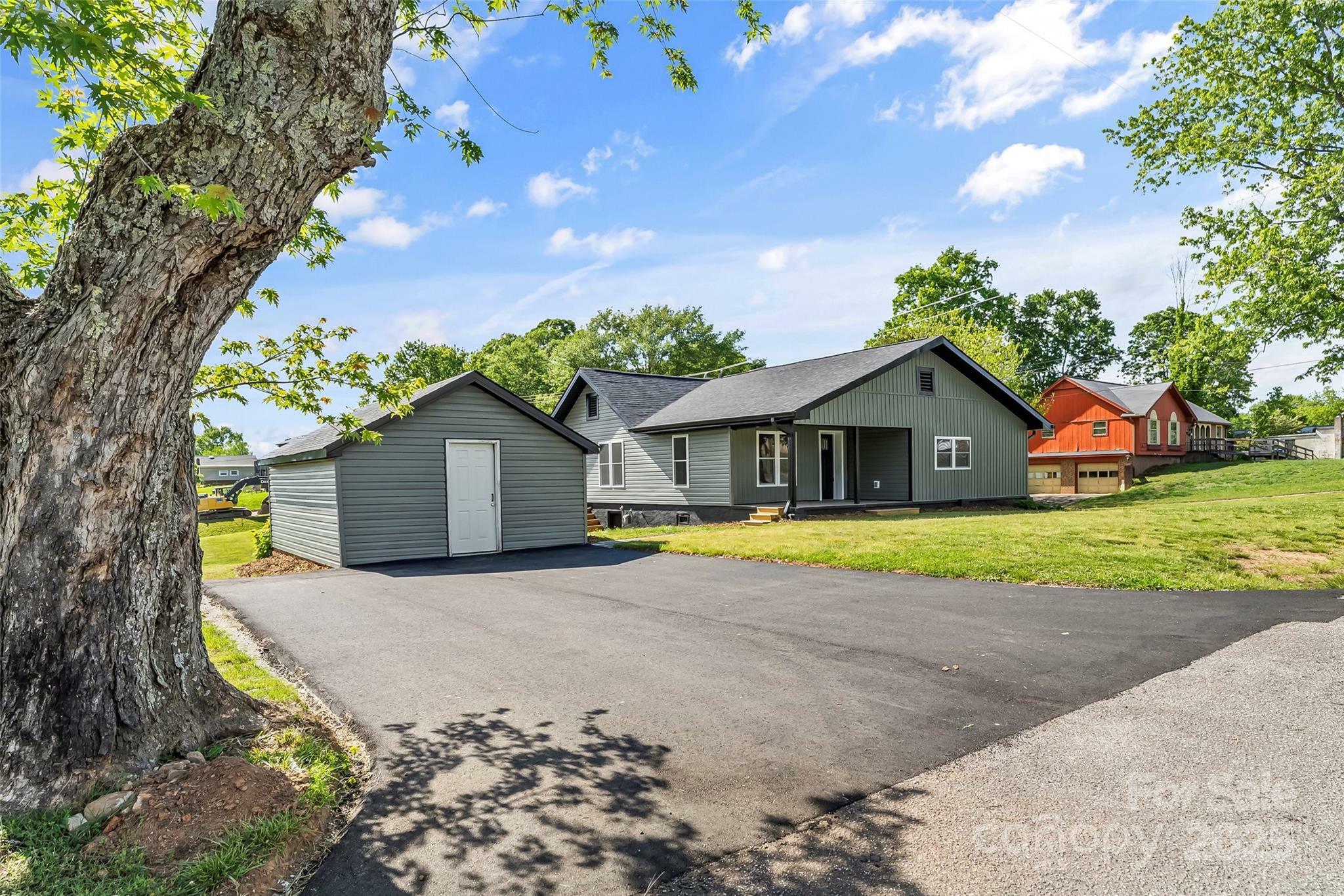 800 Hoyle Street SW  Valdese NC 28690 photo