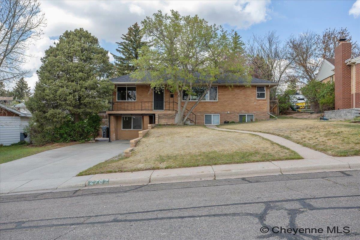 2762 Spruce Dr  Cheyenne WY 82001 photo