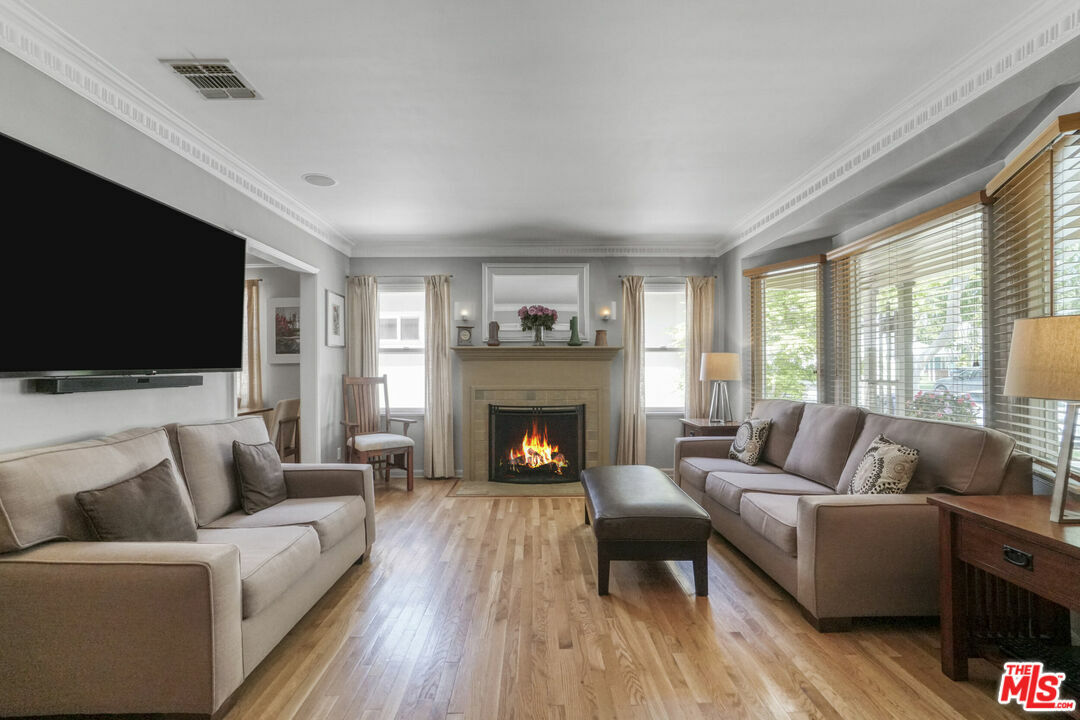 Property Photo: 10841 Wagner St CA 90230