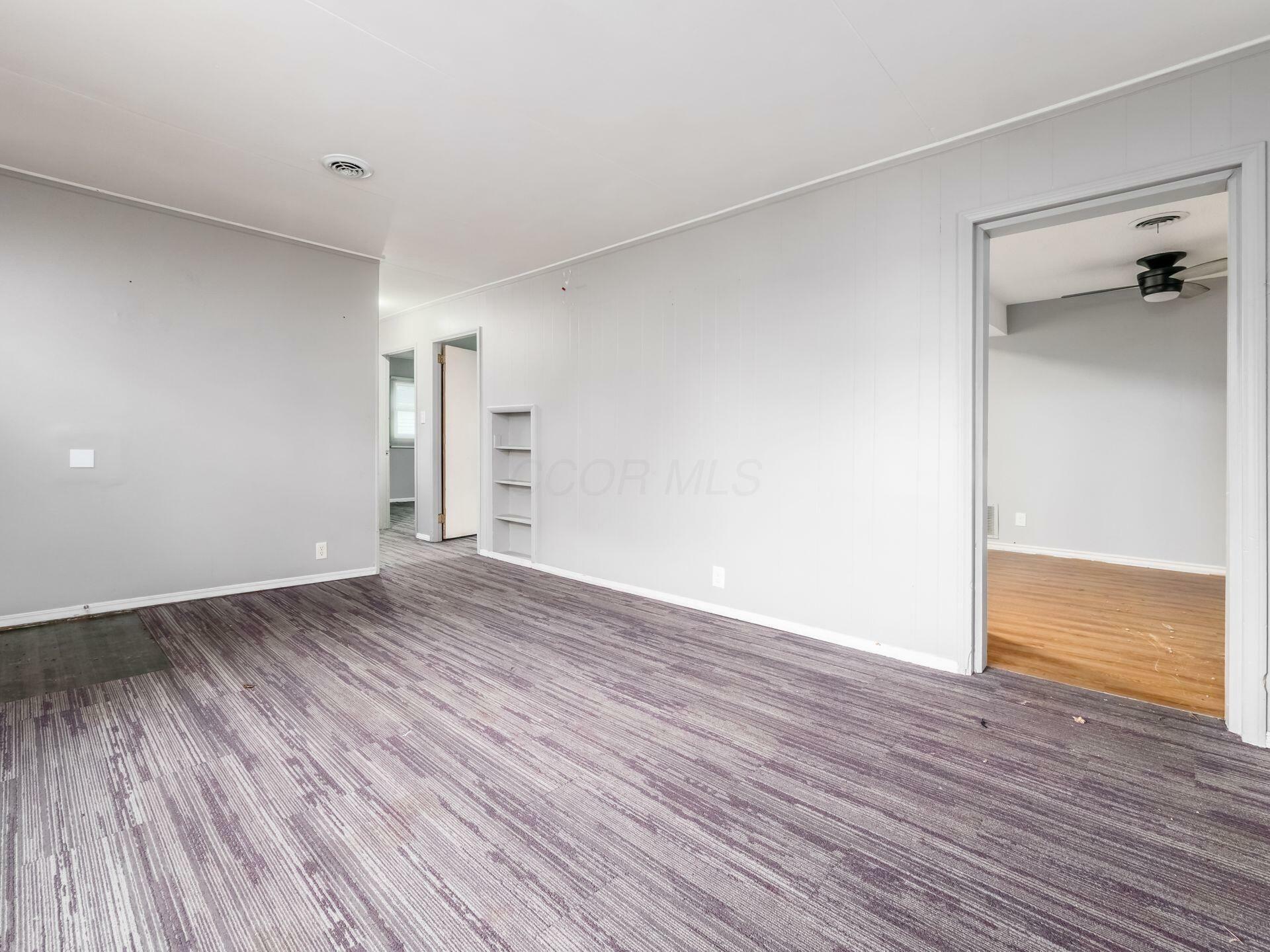Property Photo: 309 Ross Road OH 43213