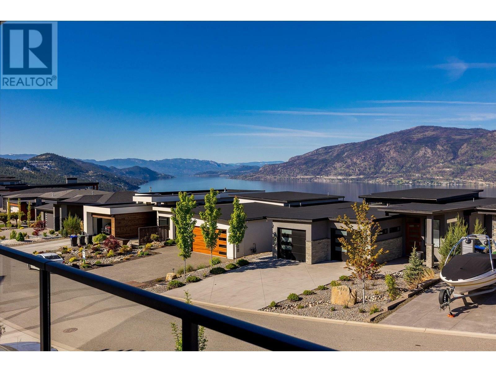 Property Photo: 9489 Ledgestone Road BC V4V 0A4