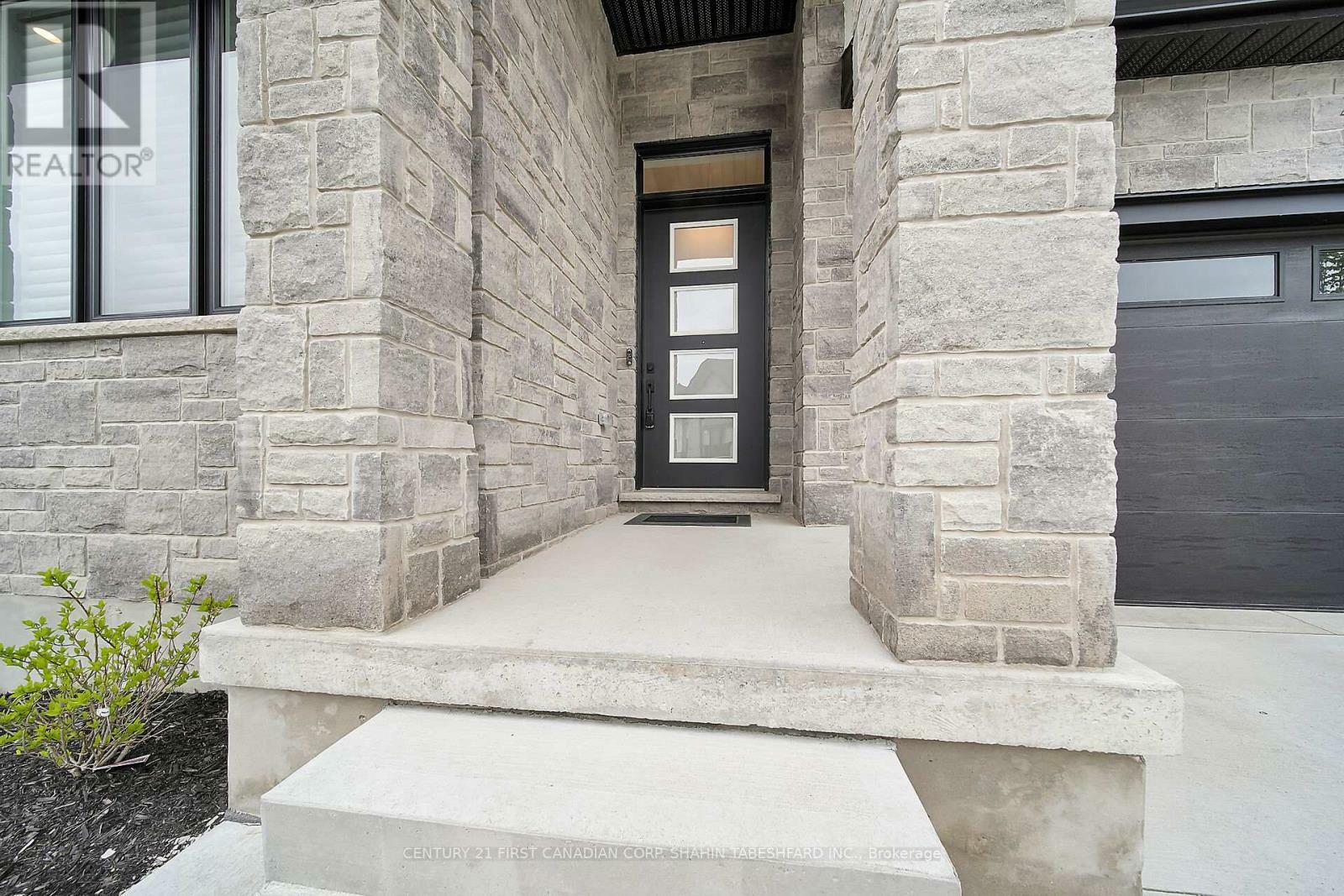 Photo de la propriété: 6990 Clayton Walk 45 ON N6P 0B2