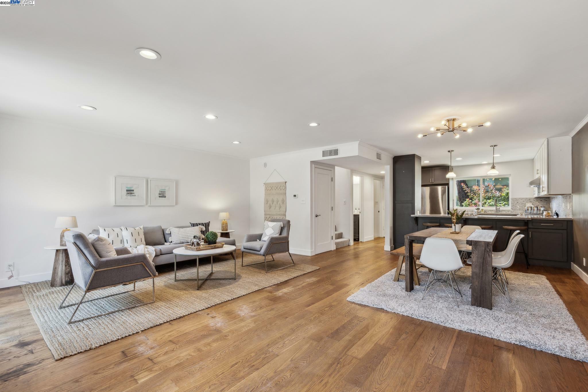 3032 Alta Vista  Alameda CA 94502 photo